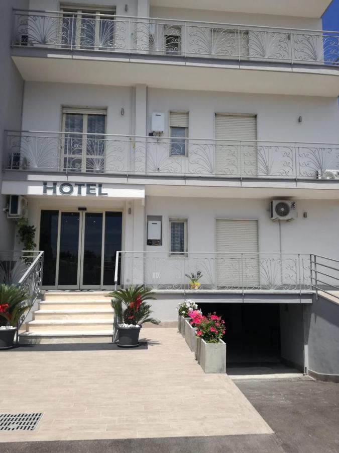 Villaricca Hotel Cohiba מראה חיצוני תמונה
