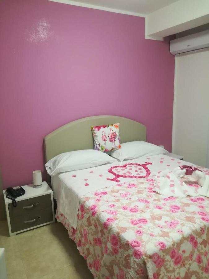 Villaricca Hotel Cohiba מראה חיצוני תמונה